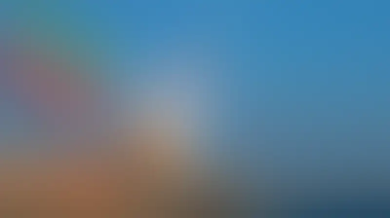 "الثوري الإيراني" يستهدف منظومة رادار وطائرات أمريكية في قاعدة العُديد الجوية في قطر Background