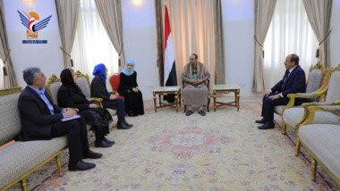 Le président Al-Mashat rencontre le nouveau chef de la délégation du Comité international de la Croix-Rouge au Yémen