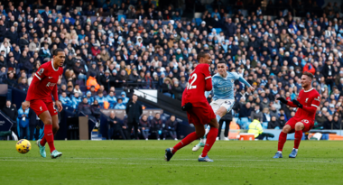 الدوري الإنجليزي: تعادل مانشستر سيتي مع ليفربول 1-1