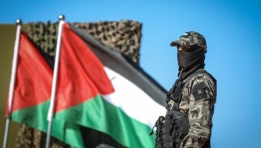 الفصائل الفلسطينية لـ(سبأ): تصريحات بن سلمان طعنة غادرة في خاصرة الشعب الفلسطيني