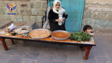 احتفالات نسائية في الحديدة بجمعة رجب