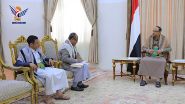 President Al-Mashat meets head of Supreme National Commission for Combating Corruption