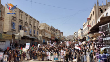 مسيرات جماهيرية حاشدة بمديريات ذمار نصرة لغزة 