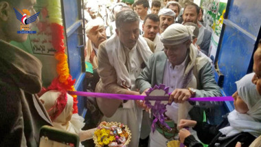 La Inauguración de una exposición de fotografías de mártires y visita a sus familias en Beit Qadam, Bashars, Hajjah