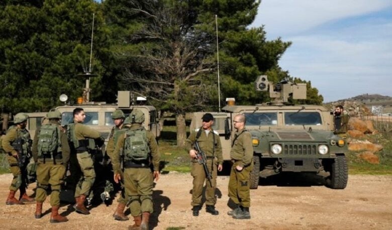 Fuerzas israelíes liberan a dos jóvenes detenidos durante una incursión en la zona rural de Quneitra, en el sur de Siria