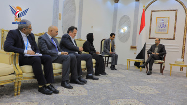 President al-Mashat: Whoever rejects rights of Yemeni people is one who obstructs armistice extension