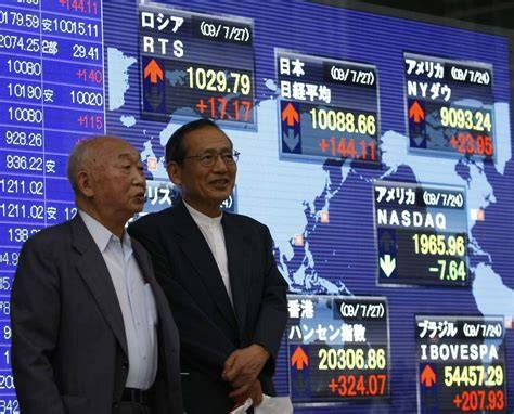 El Nikkei cae en medio de una sesión volátil