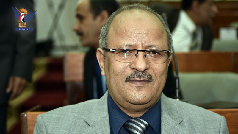 عضو السياسي الأعلى النعيمي يعزّي في وفاة الشيخ قاسم القانون