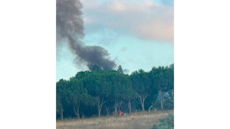 enemigo israelí​ continúa violando el alto el fuego en el sur del Líbano con dos ataques aéreos en el distrito de Bint Jbei