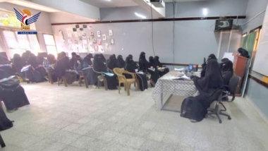 Sanaa.. Conclusión de los cursos “Inundación de Al-Aqsa” para el personal educativo femenino