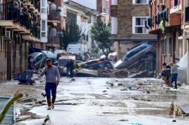 Spain: Dozens killed in flash floods in Valencia, Andalusia region