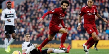 الدوري الإنجليزي: ليفربول يهزم فولهام 3-1 ويتساوى مع أرسنال في الصدارة