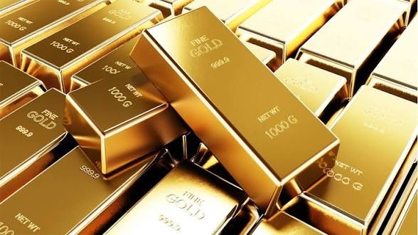 El oro se mantiene estable mientras los inversores esperan detalles del acuerdo entre EE. UU. e Irán