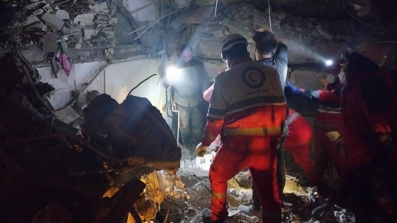Media Luna Roja Iraní: Ataques estadounidenses y sionistas contra zonas civiles en Teherán y varias provincias