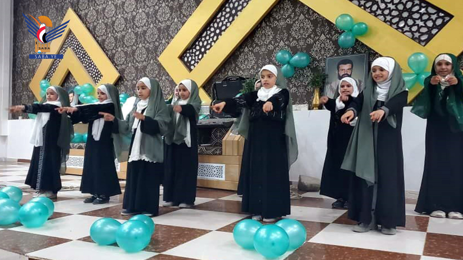 Con motivo del cumpleaños del  último Profeta... Las mujeres yemenitas son fieles a su promesa al mensaje de Mahomad