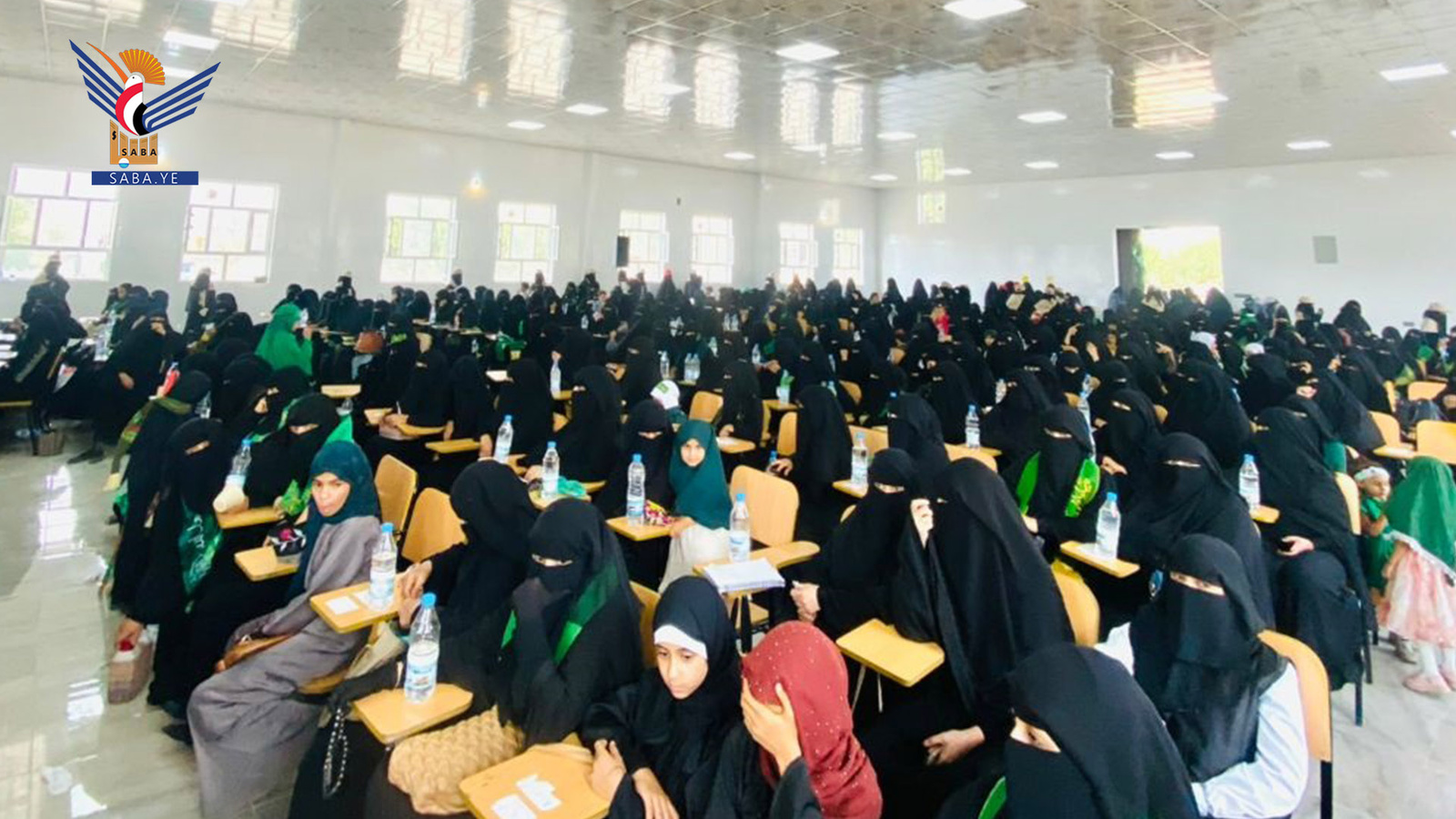 Con motivo del cumpleaños del  último Profeta... Las mujeres yemenitas son fieles a su promesa al mensaje de Mahomad