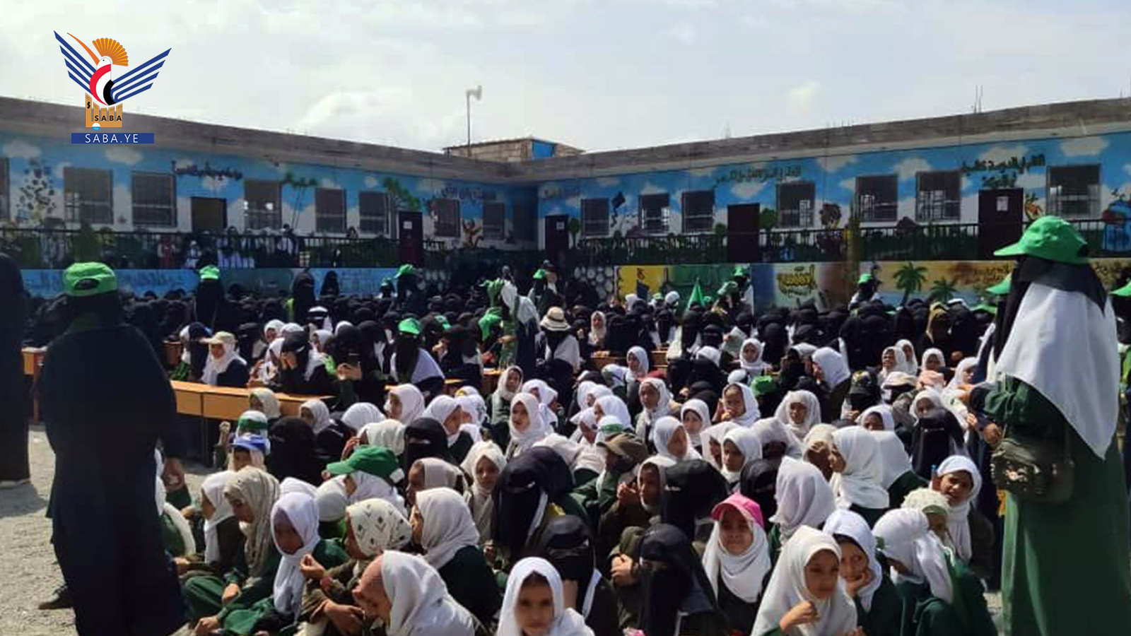 Con motivo del cumpleaños del  último Profeta... Las mujeres yemenitas son fieles a su promesa al mensaje de Mahomad