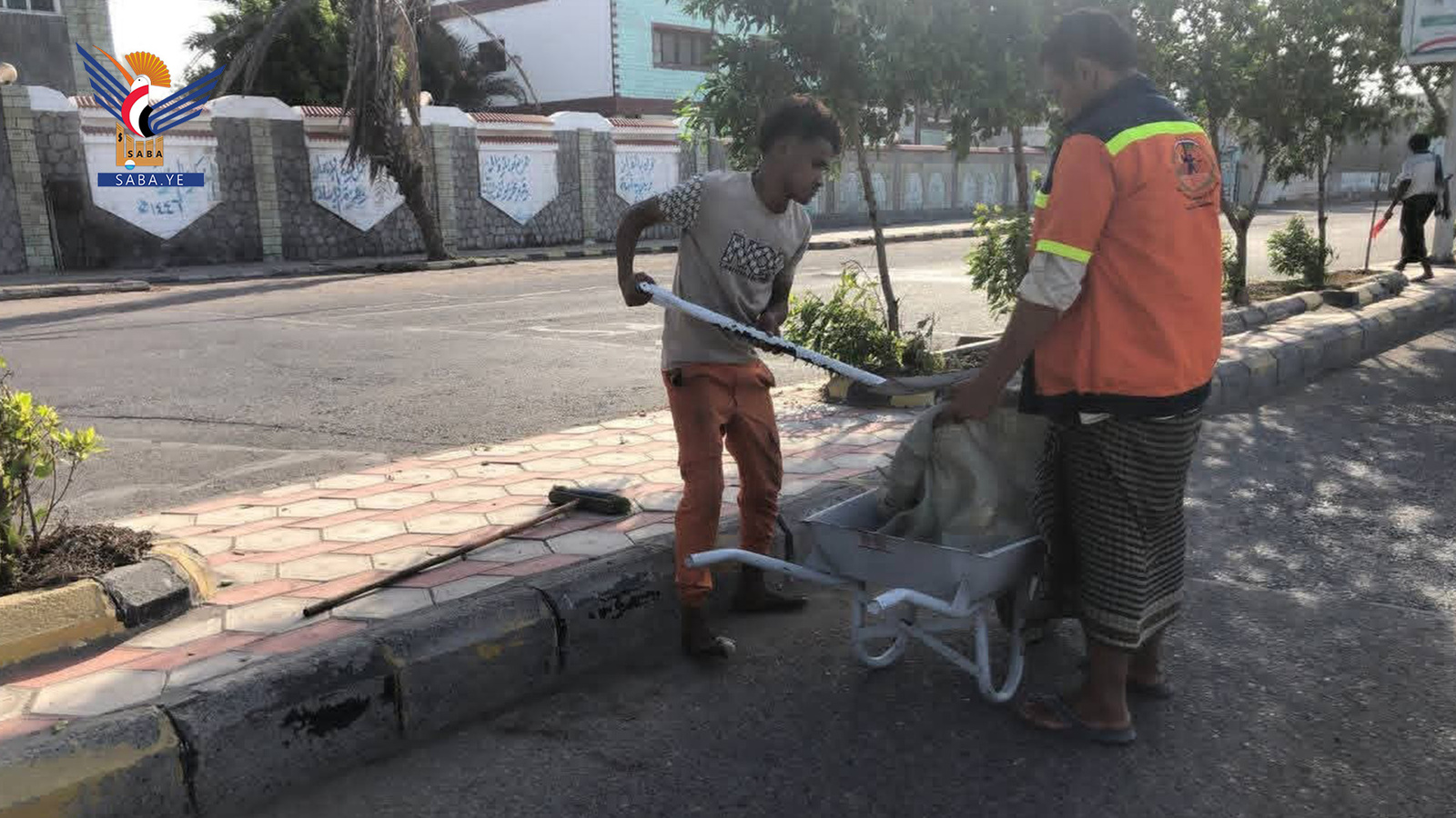 Al-Hudaydah: Esculturas iluminadas realzan la atmósfera de Ramadán y se intensifican los esfuerzos para mejorar el paisaje urbano