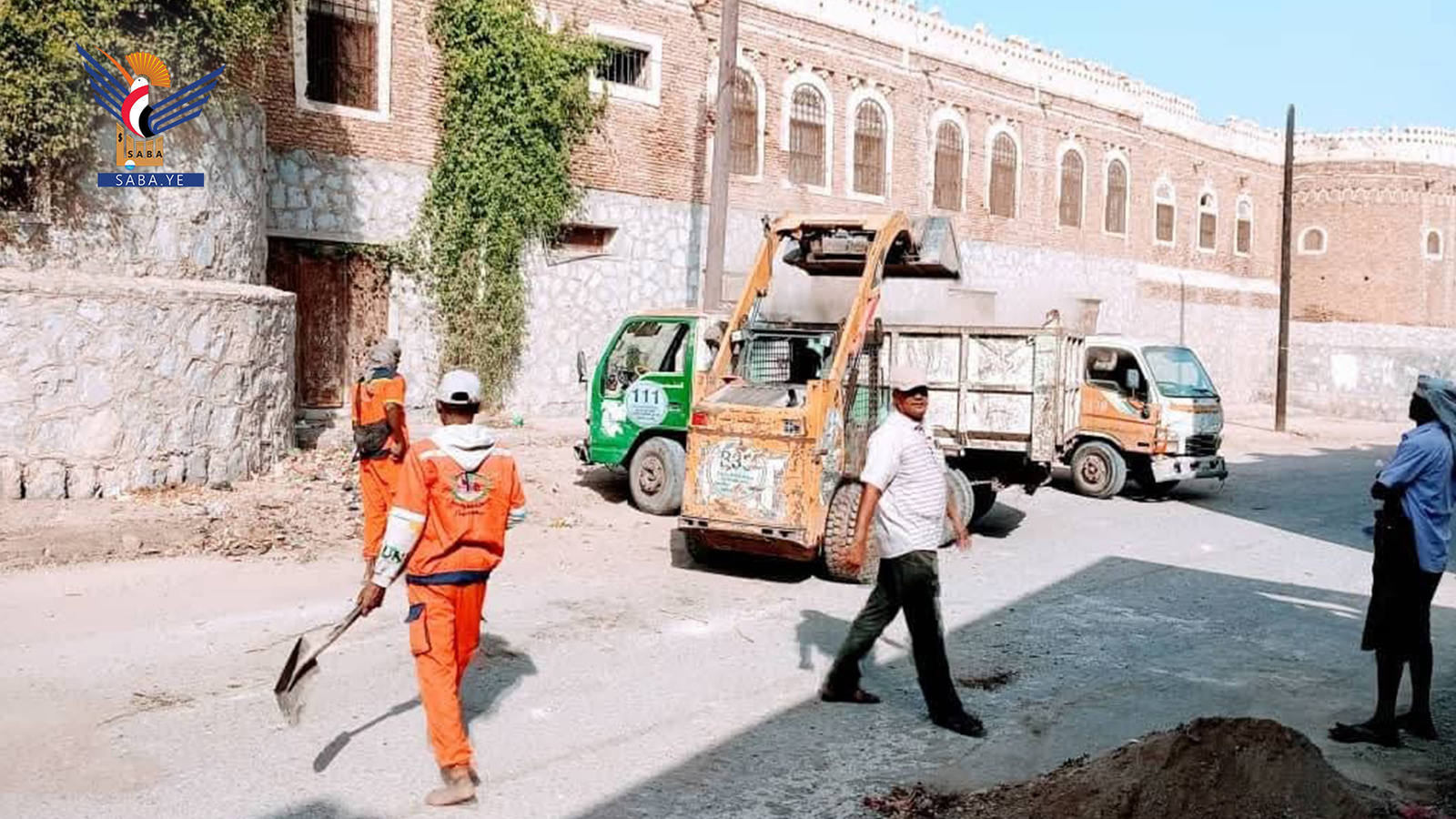 Al-Hudaydah: Esculturas iluminadas realzan la atmósfera de Ramadán y se intensifican los esfuerzos para mejorar el paisaje urbano