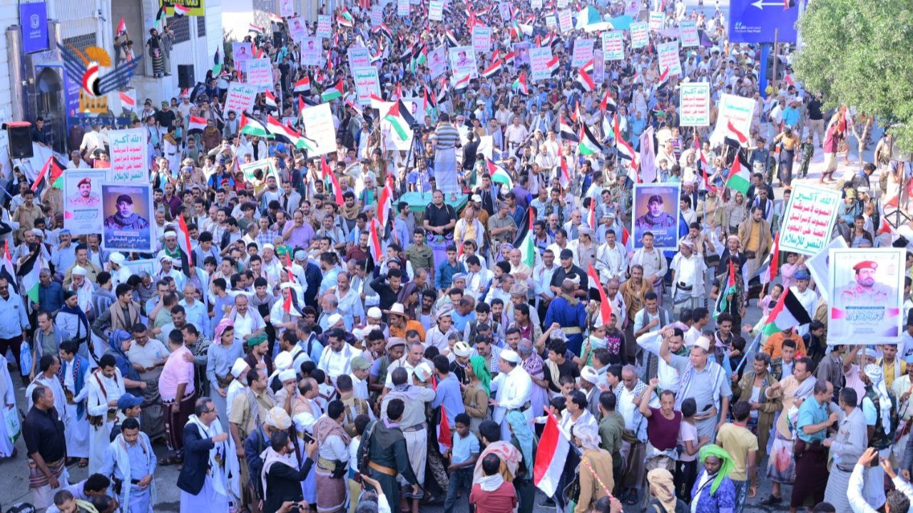 Las multitudes del Día de la Independencia envían un mensaje claro a los nuevos ocupantes de que su salida de Yemen es inevitable.