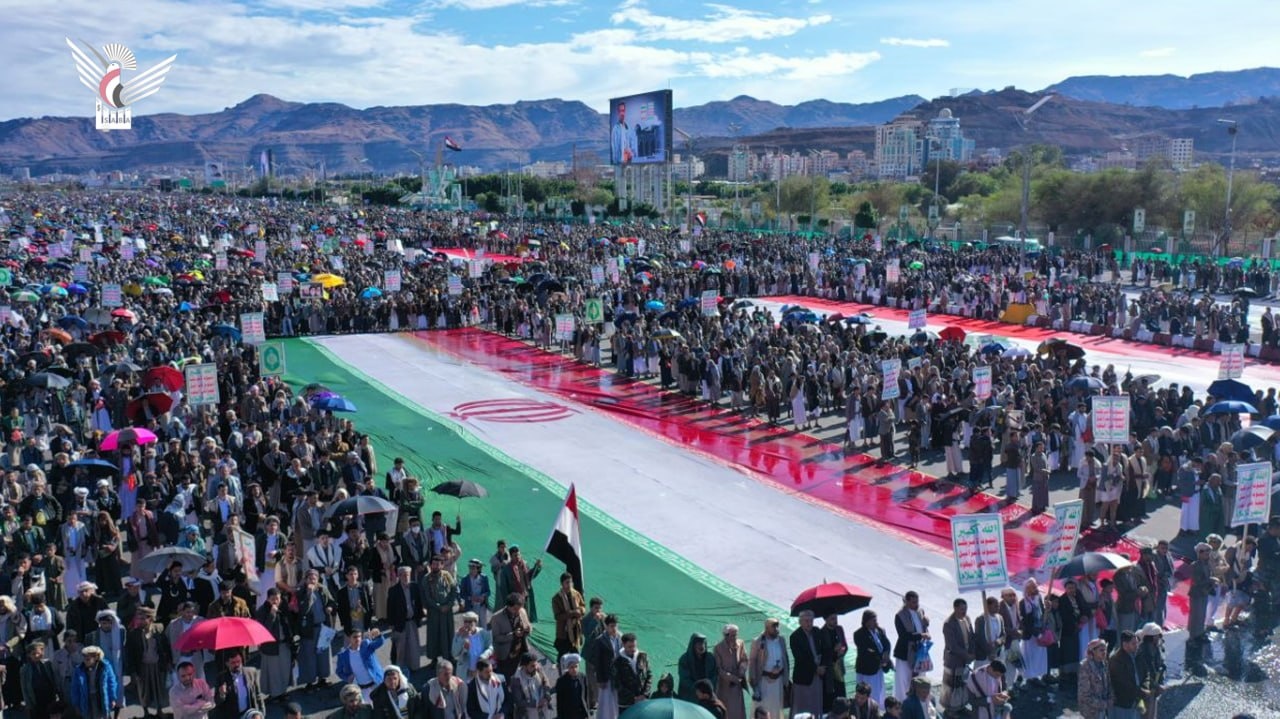Millones de yemenítas se manifiestan en el Día Nacional de la Firmeza, reafirmando su resiliencia y disposición para todas las opciones