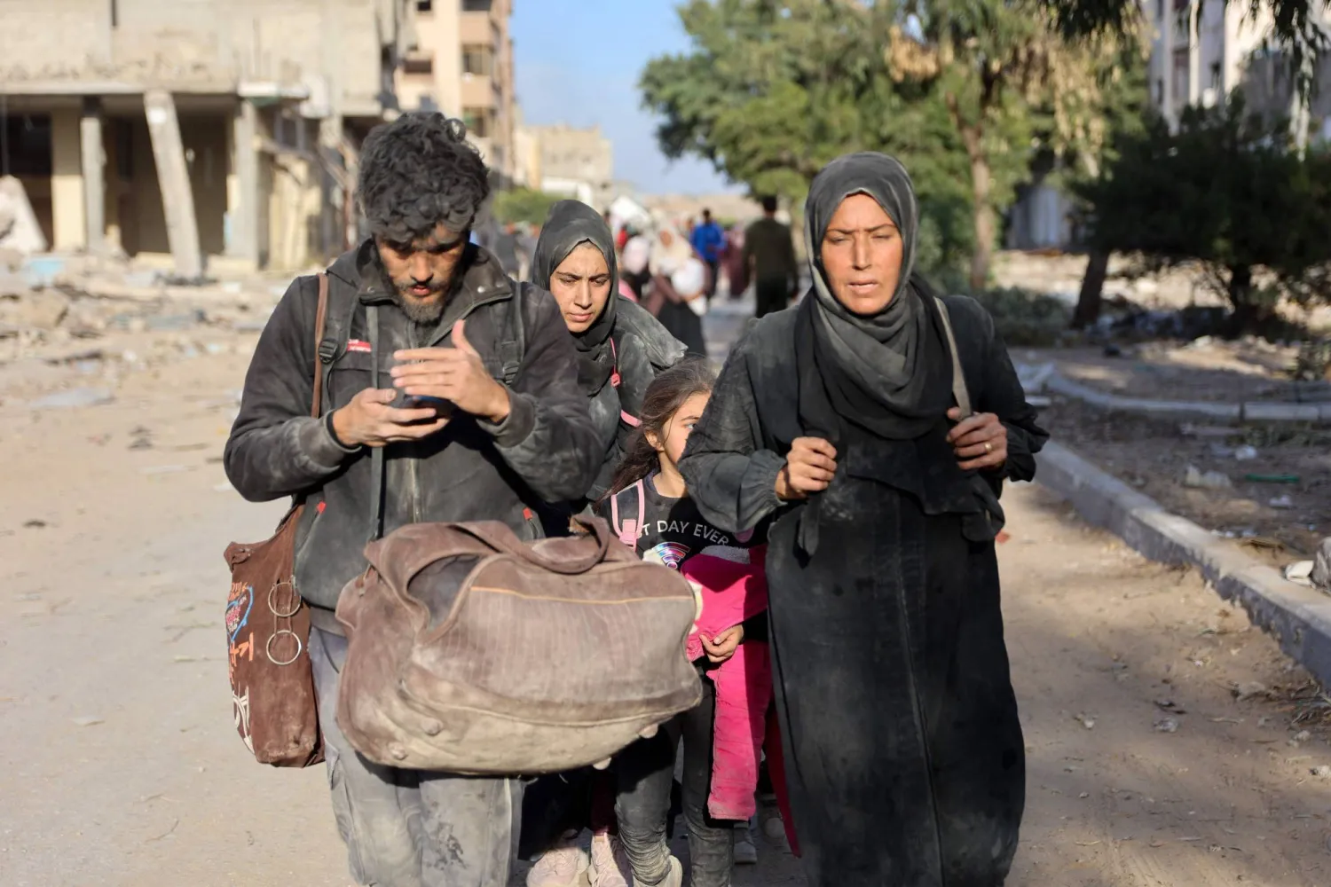 La guerra de exterminio golpea la base de la estabilidad psicológica y social de las familias palestinas en la Franja de Gaza