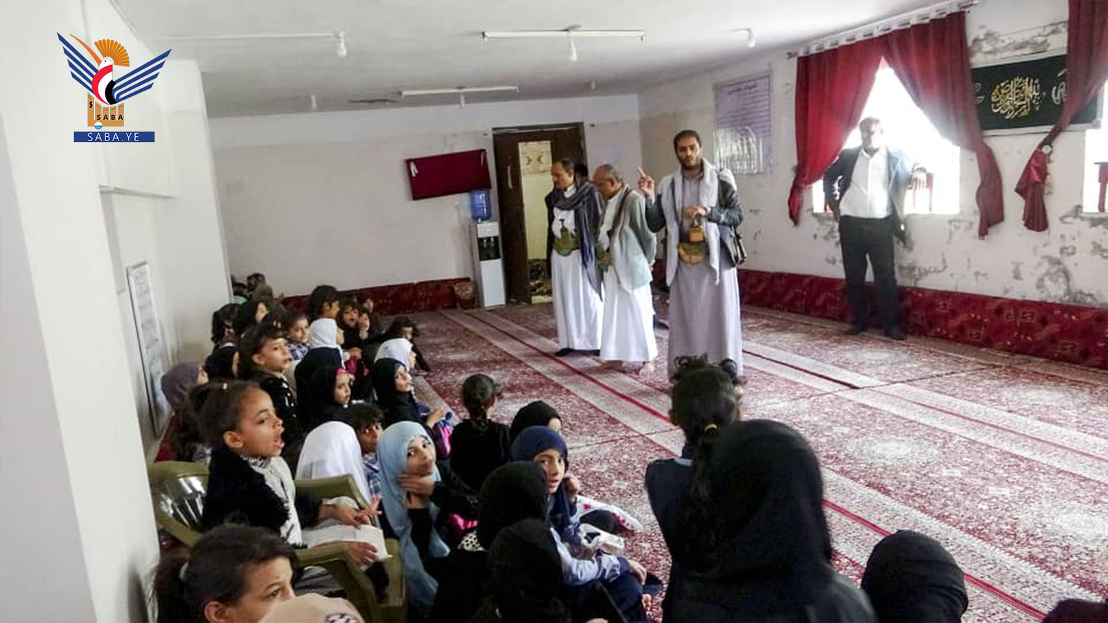 Se inspeccionaron los cursos de verano y los exámenes en las zonas rurales de Ibb y Al-Mashna.