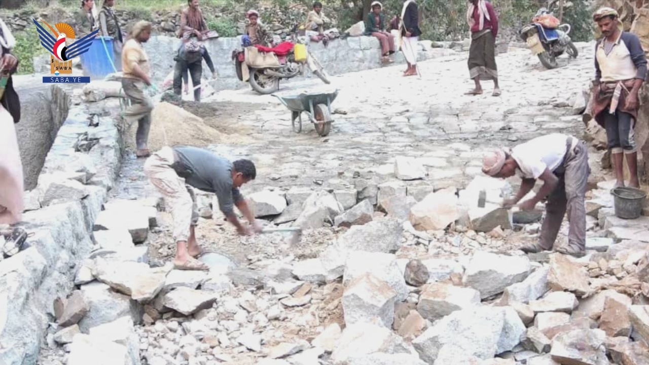 Sanaá: Iniciativas comunitarias de alta calidad en carreteras y agua en Al-Haymah Al-Kharjiyah