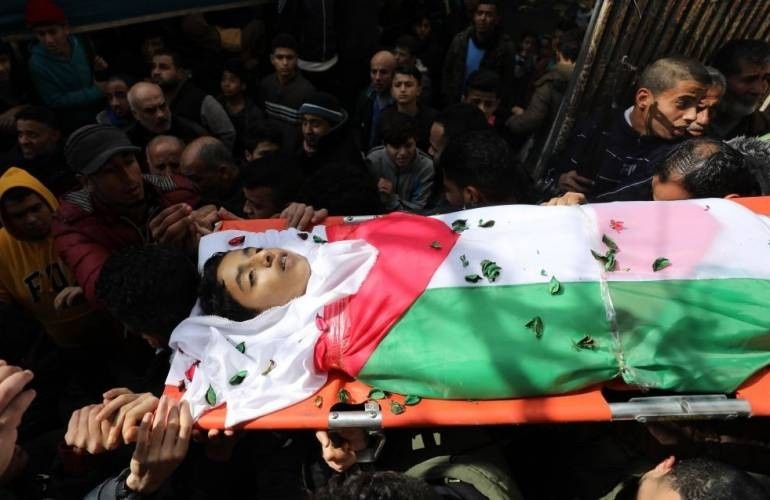 Los Niños palestinos... Un capítulo sangriento del genocidio sionista
