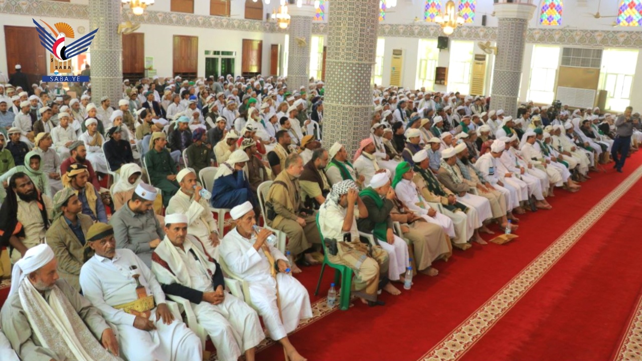 Un Encuentro  de la Asociación de Eruditos​ en Hodeidah enfatiza la importancia de la movilización continua y la preparación para cualquier enfrentamiento futuro con el enemigo