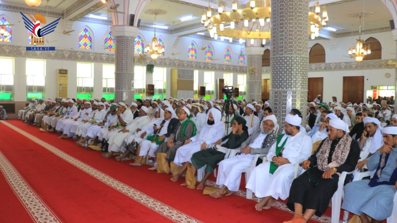 Un Encuentro  de la Asociación de Eruditos​ en Hodeidah enfatiza la importancia de la movilización continua y la preparación para cualquier enfrentamiento futuro con el enemigo