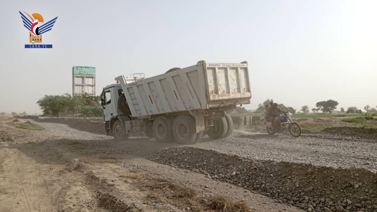 Las Iniciativas Comunitarias en Hodeidah: La Carretera "Mat'a" en Al-Jarahi – Un Modelo para el Desarrollo Local