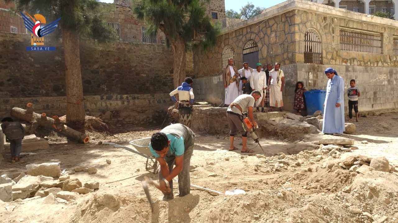 La Oficina de la Autoridad de Dotaciones de Taiz: Esfuerzos excepcionales para restaurar la histórica mezquita Al-Jund