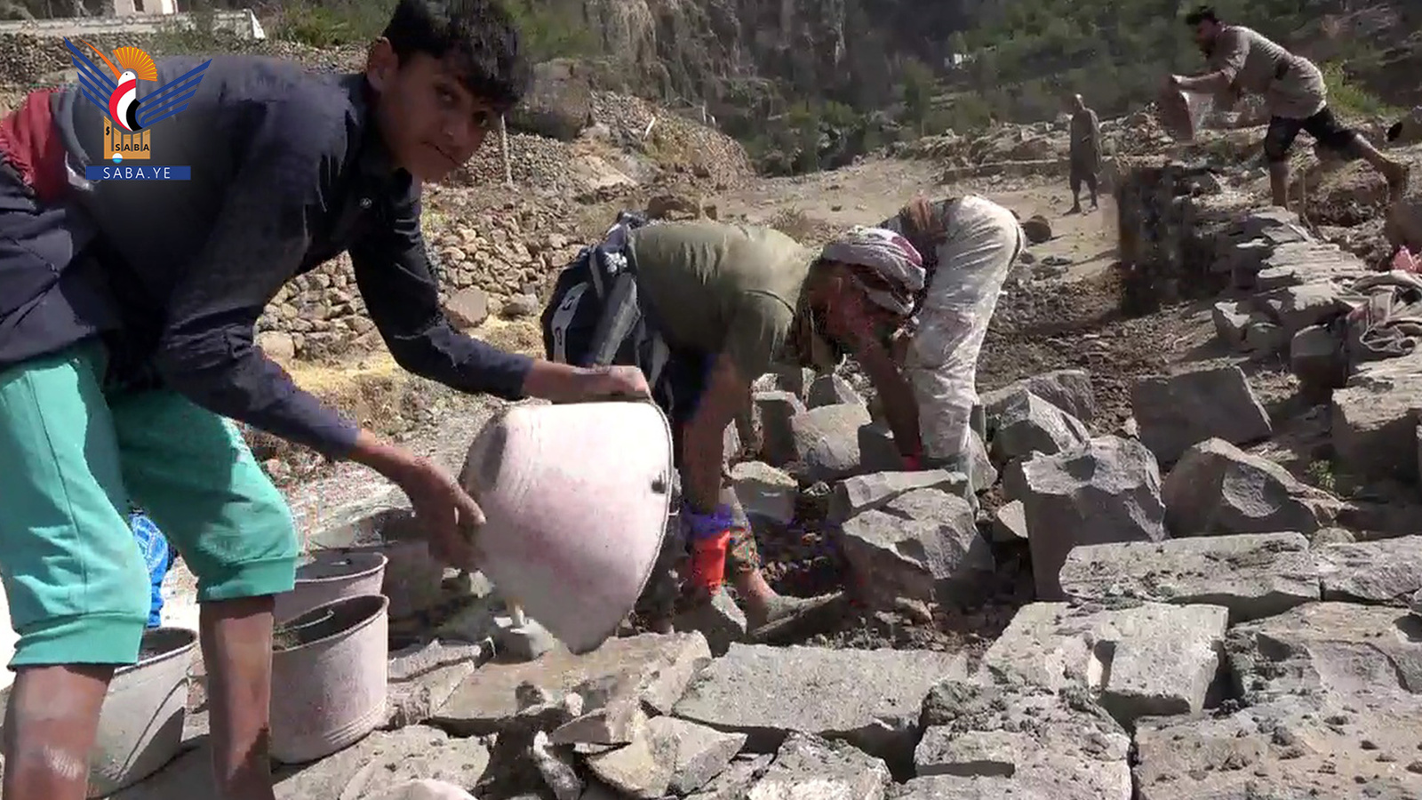 Al-Haymah Al-Dakhiliyah: Unidad Comunitaria para Finalizar Proyectos de Servicio y Desarrollo