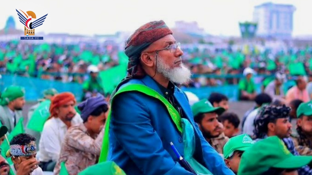 Multitudes musulmanas en Taiz y Lahj encarnan la máxima fidelidad al Mensajero de Dios Allah en su cumpleaños
