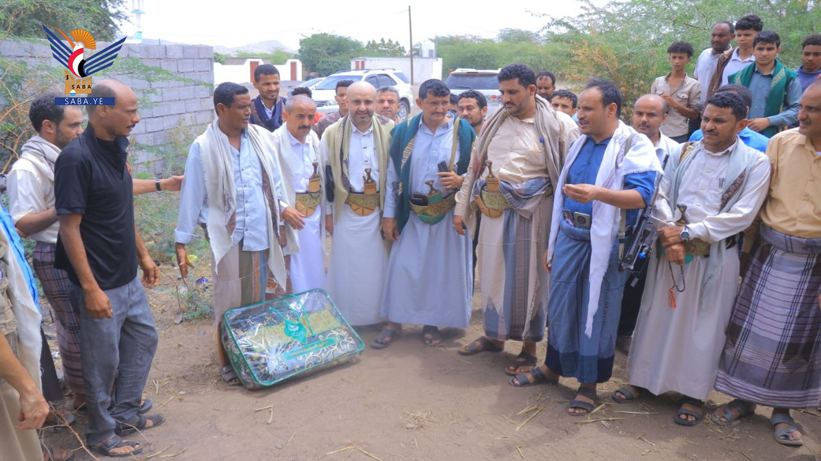 Al-Hudaydah: Se entregan obsequios a las familias de los mártires civiles del Distrito Oriental con motivo del Día Nacional de la Resiliencia