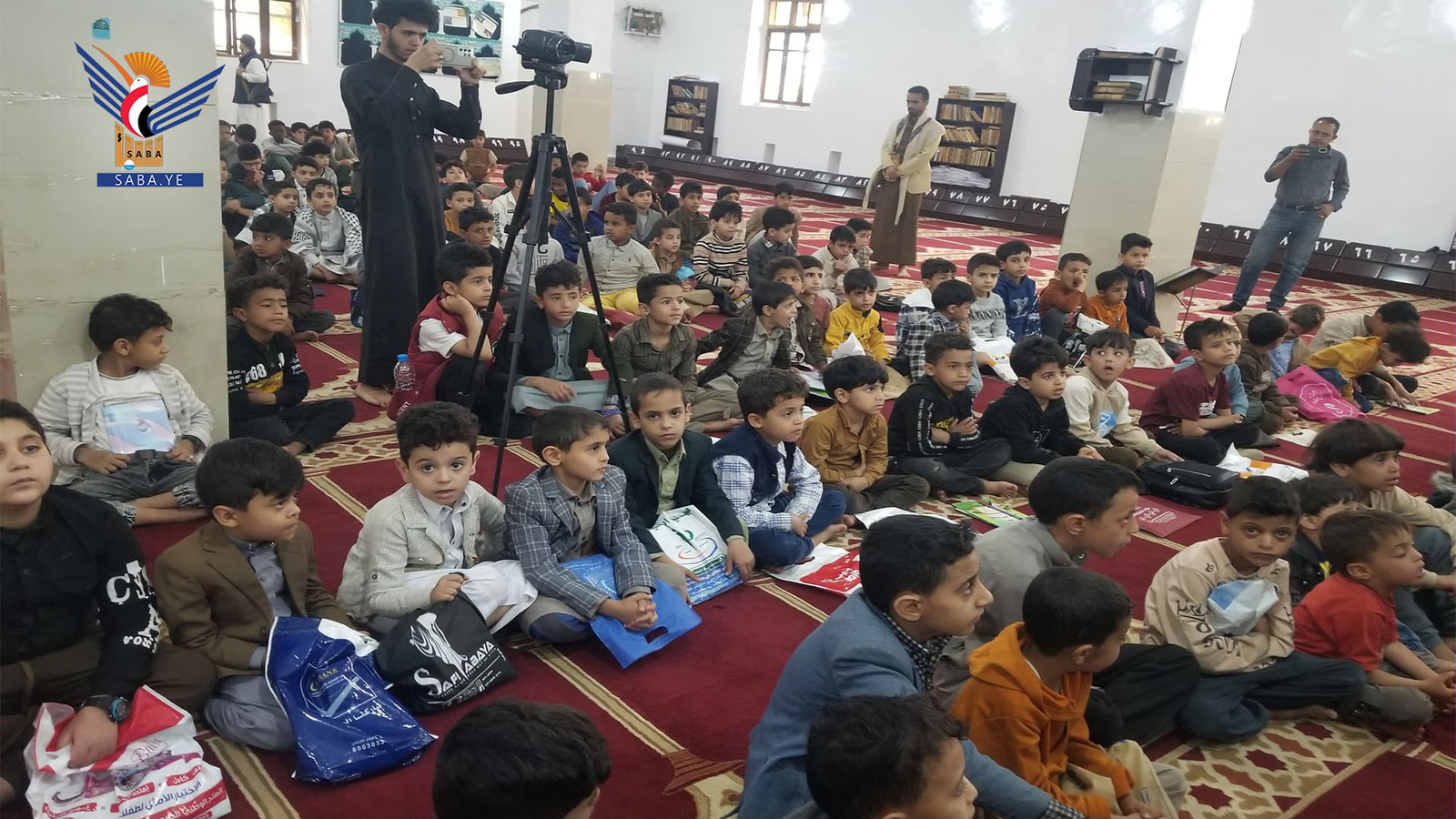 Dirigentes de la Autoridad Anticorrupción visitan el Centro de Verano Al-Zahra en el distrito de Al-Safiya, Sanaá
