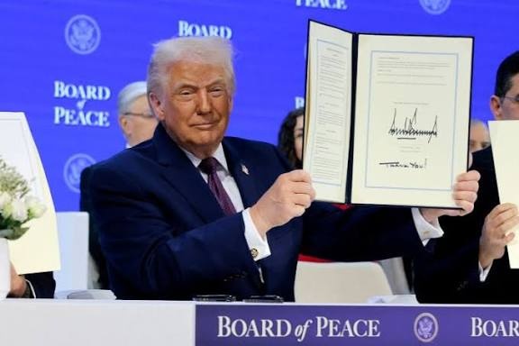 Discusión de los detalles “críticos”: ¿Qué pretende lograr Trump con la creación de un “Consejo de Paz”?