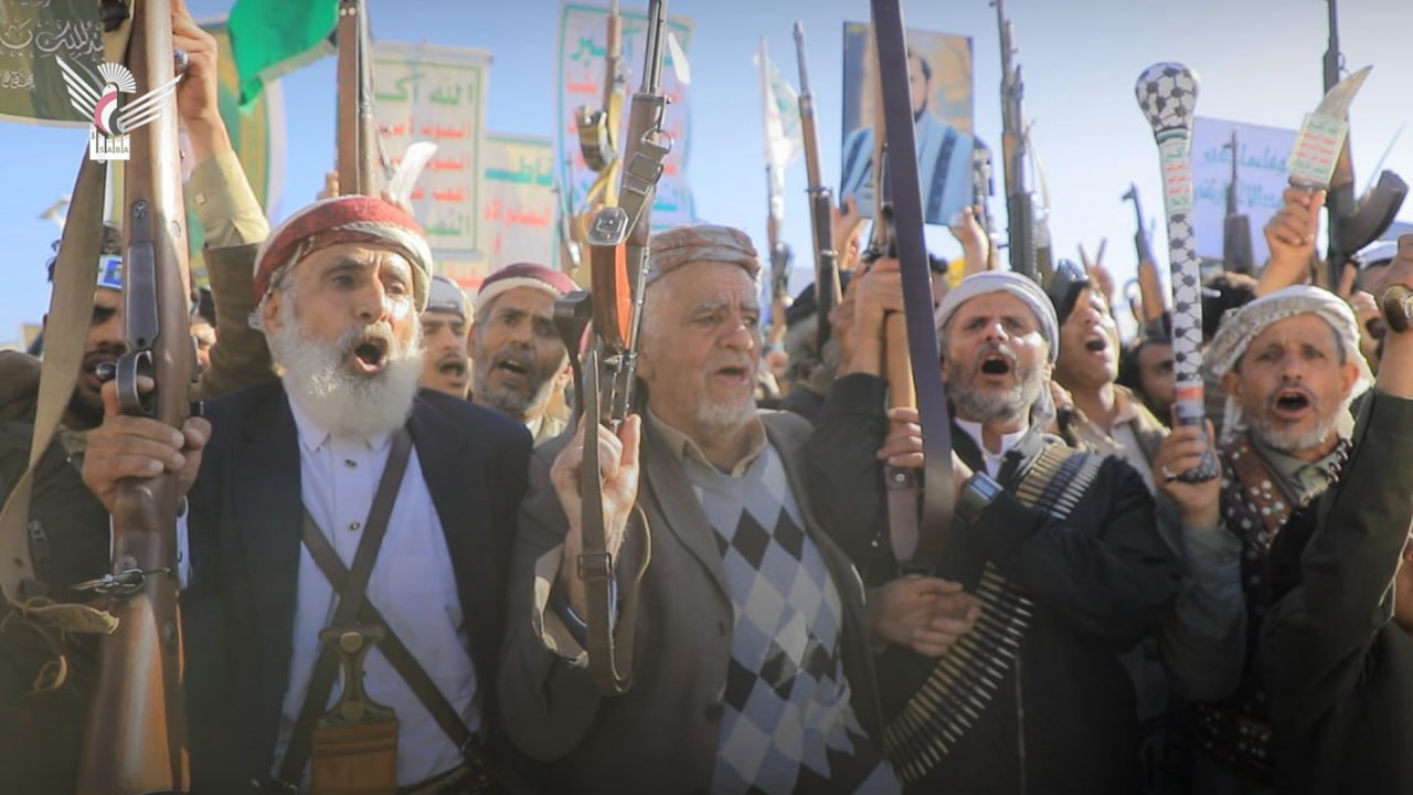 Dos millones de personas participan en marchas de la victoria en la capital y las gobernaciones, coronando la postura heroica de Yemen con Gaza