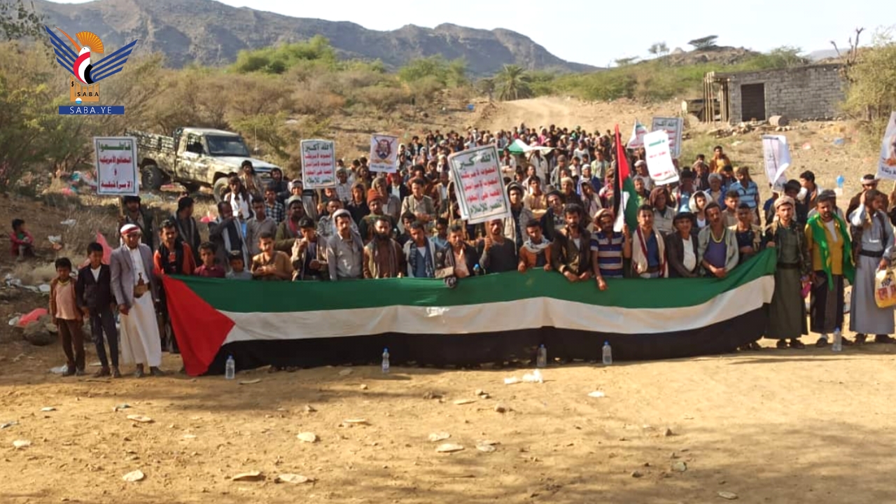Dos millones de personas participan en marchas de la victoria en la capital y las gobernaciones, coronando la postura heroica de Yemen con Gaza