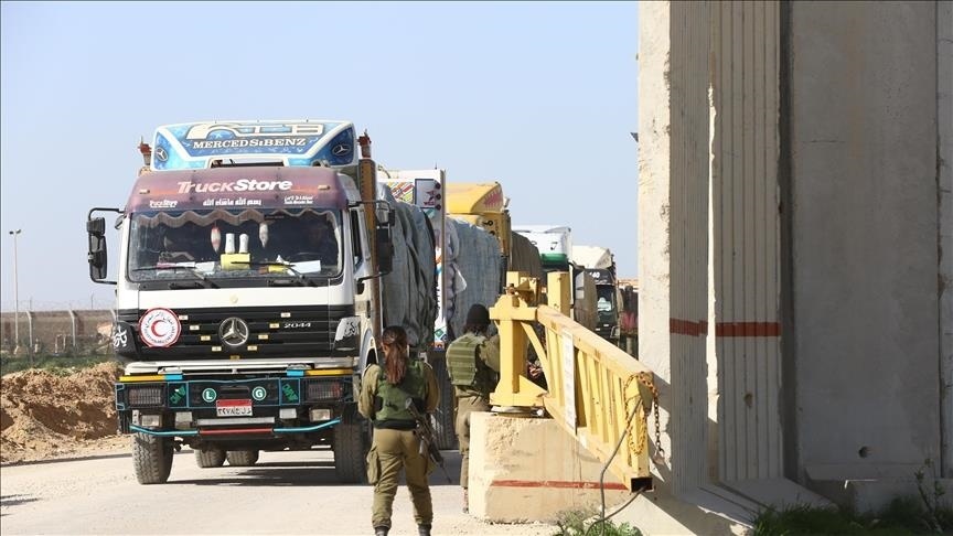 Experto palestino A  Saba: La decisión israelí respecto a las organizaciones de ayuda tiene como objetivo ejercer control de seguridad sobre la ayuda en Gaza.