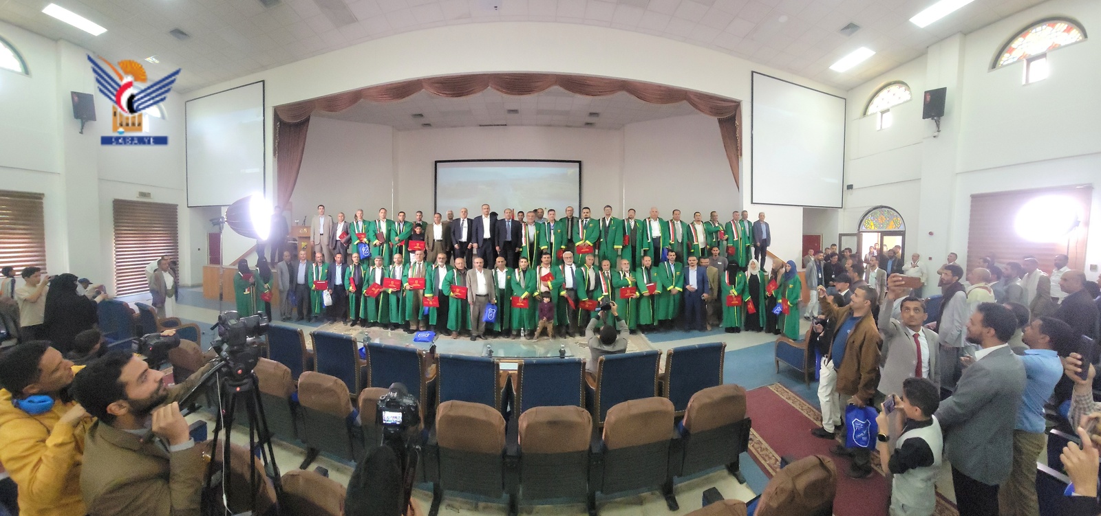 Reconocimiento a los 100 académicos de la Universidad de Sanaá con las investigaciones más citadas, según clasificaciones internacionales
