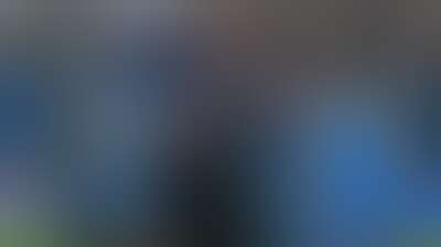 زينيت يتوج بطلا للدوري الروسي لكرة القدم بعد فوزه على روستوف Background