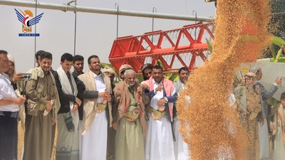 الكريم وبن حيدر يدّشنان موسم حصاد القمح للعام 1447هـ في الجوف