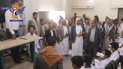 Taiz – Al-Masawi inaugura actividades de salud en las escuelas de verano