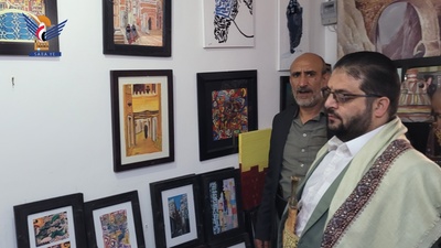 نائب وزير الثقافة والسياحة يزور مركز الحرف اليدوية والمركز النسوي بصنعاء القديمة