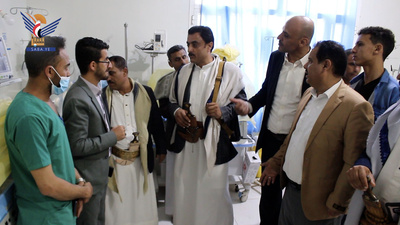 El Subsecretario de Raymah inspecciona los servicios médicos del Hospital Al-Thulaya en Al-Jabin