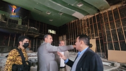 El  Ministro de Cultura y Turismo inspecciona teatro popular en el Centro Cultural y dirige rápidamente su preparación