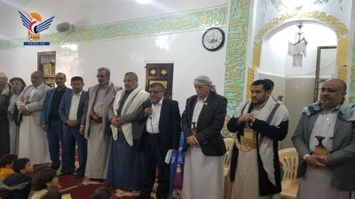Dirigentes de la Autoridad Anticorrupción visitan el Centro de Verano Al-Zahra en el distrito de Al-Safiya, Sanaá