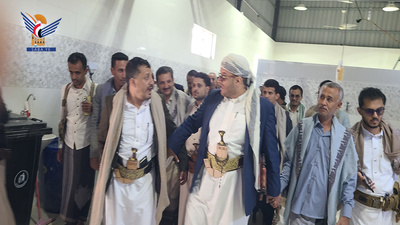 Taiz – Al-Masawi inspecciona el avance de las obras en el matadero de la Corporación Económica y la construcción del matadero central